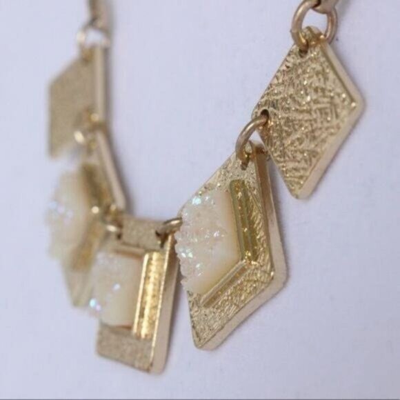 Hammered Gold Necklace Squares raw stone inset New with Tags - Picture 10 of 15